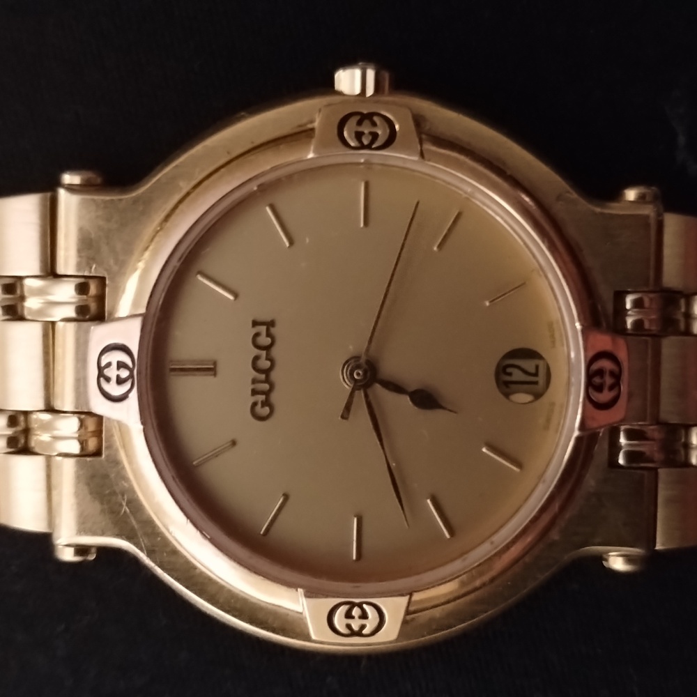 Gucci watch